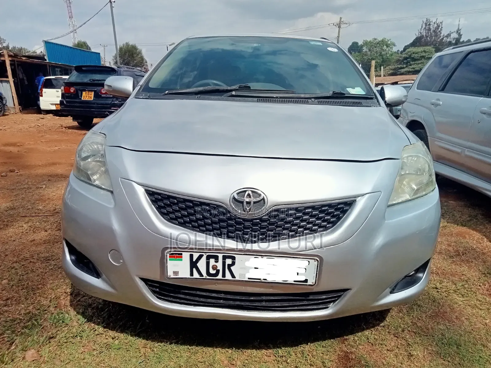 Toyota Belta 2010 Silver