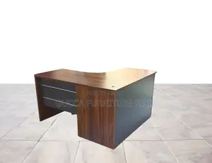 1400mm Wooden Curved Task Desk