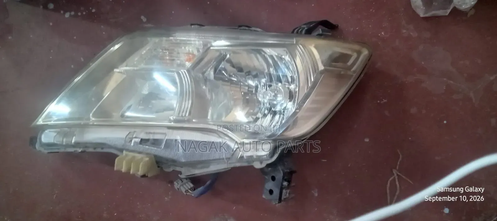 Nissan Serena C 26 Headlight