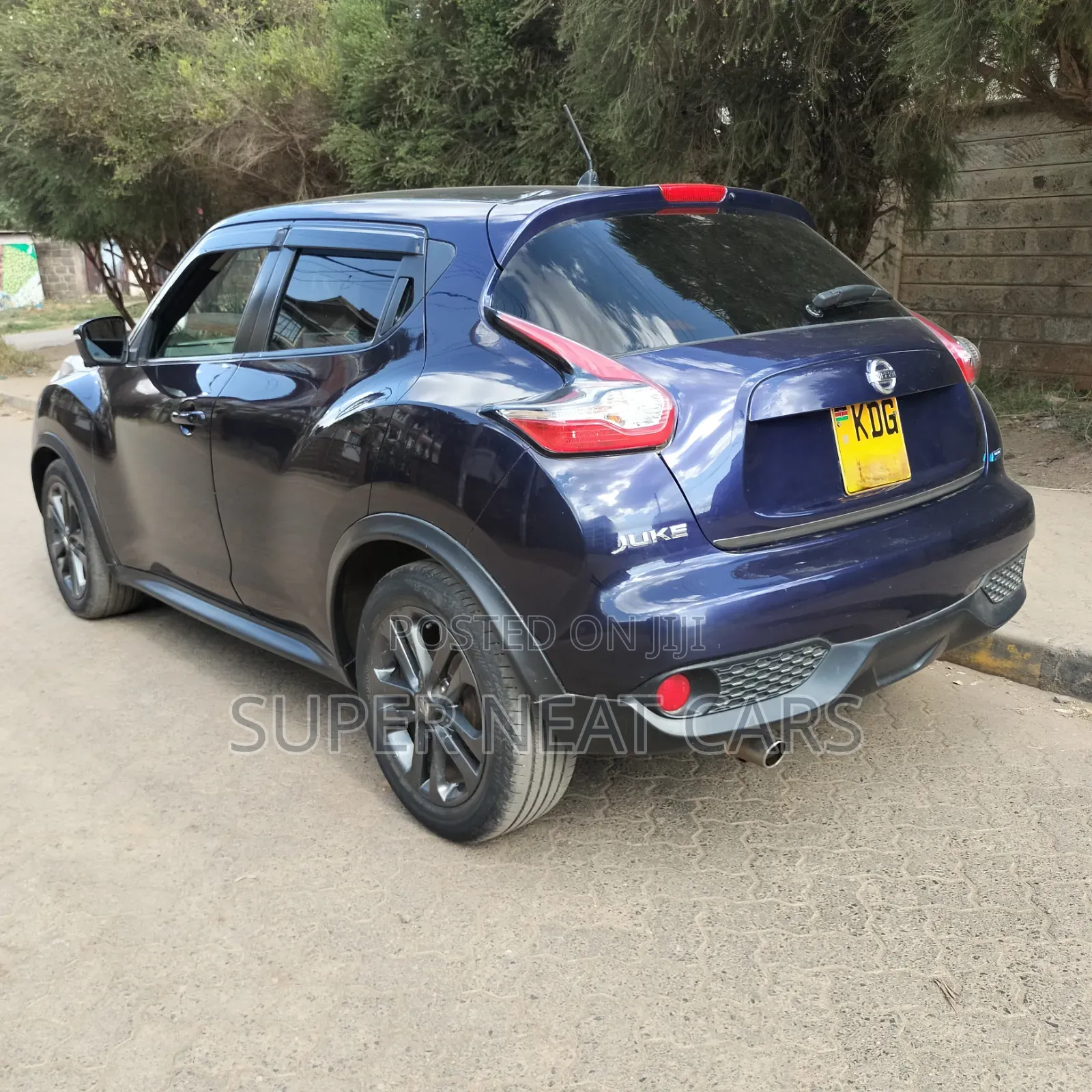 Nissan Juke S 4dr Hatchback (1.6L 4cyl Turbo CVT) 2015 Purple