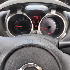 Nissan Juke S 4dr Hatchback (1.6L 4cyl Turbo CVT) 2015 Purple