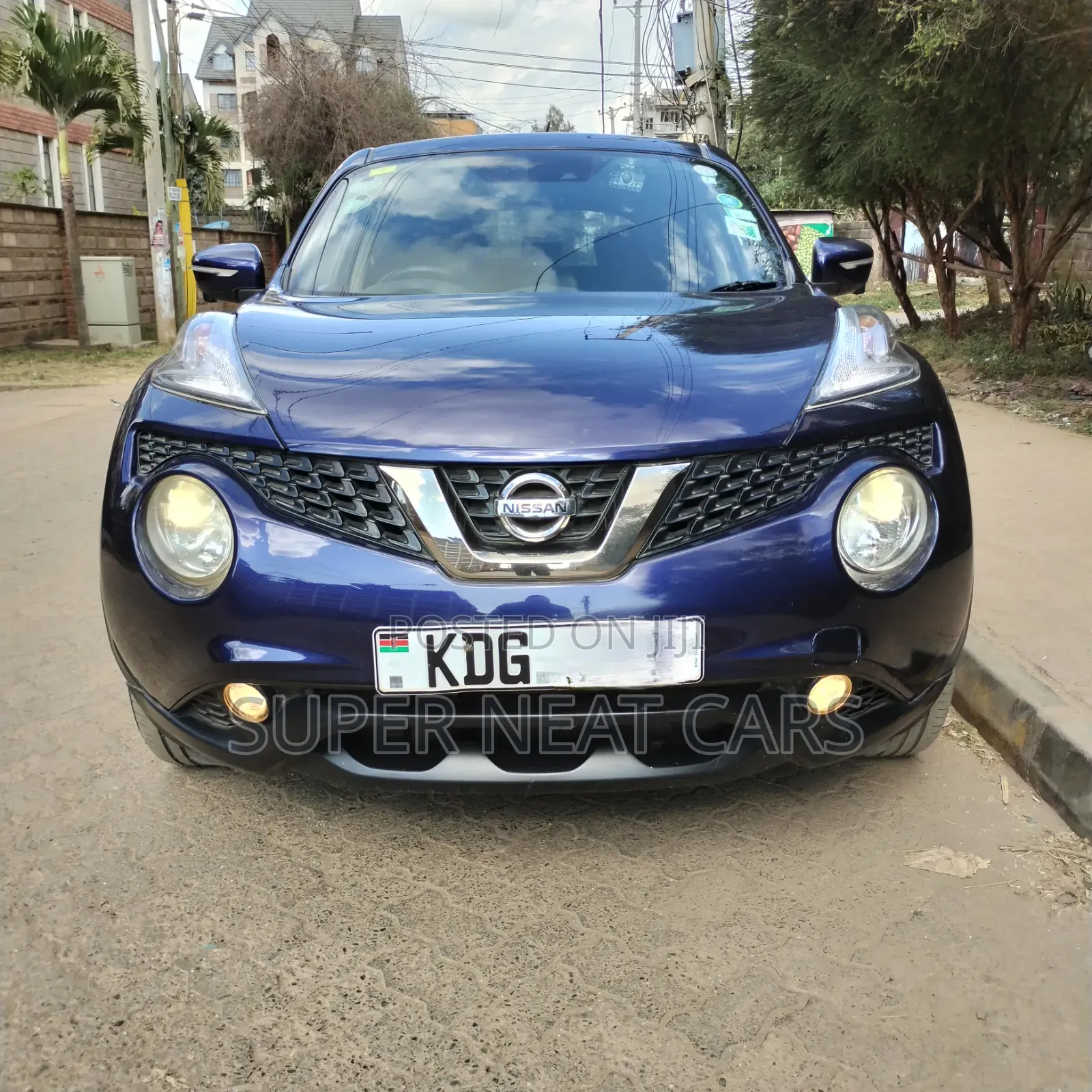 Nissan Juke S 4dr Hatchback (1.6L 4cyl Turbo CVT) 2015 Purple