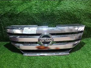 Nissan Serena C25 Grill 2013 - 2016