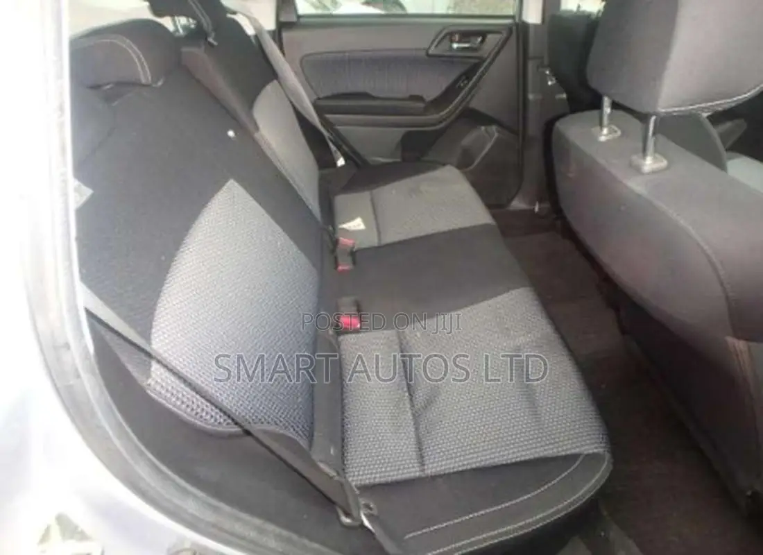 Subaru Forester 2.0XT Touring AWD 2018 Silver