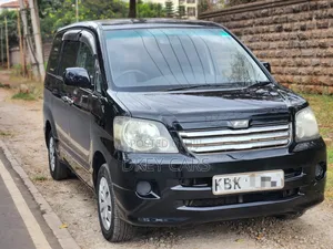 Toyota Noah 2002 Black