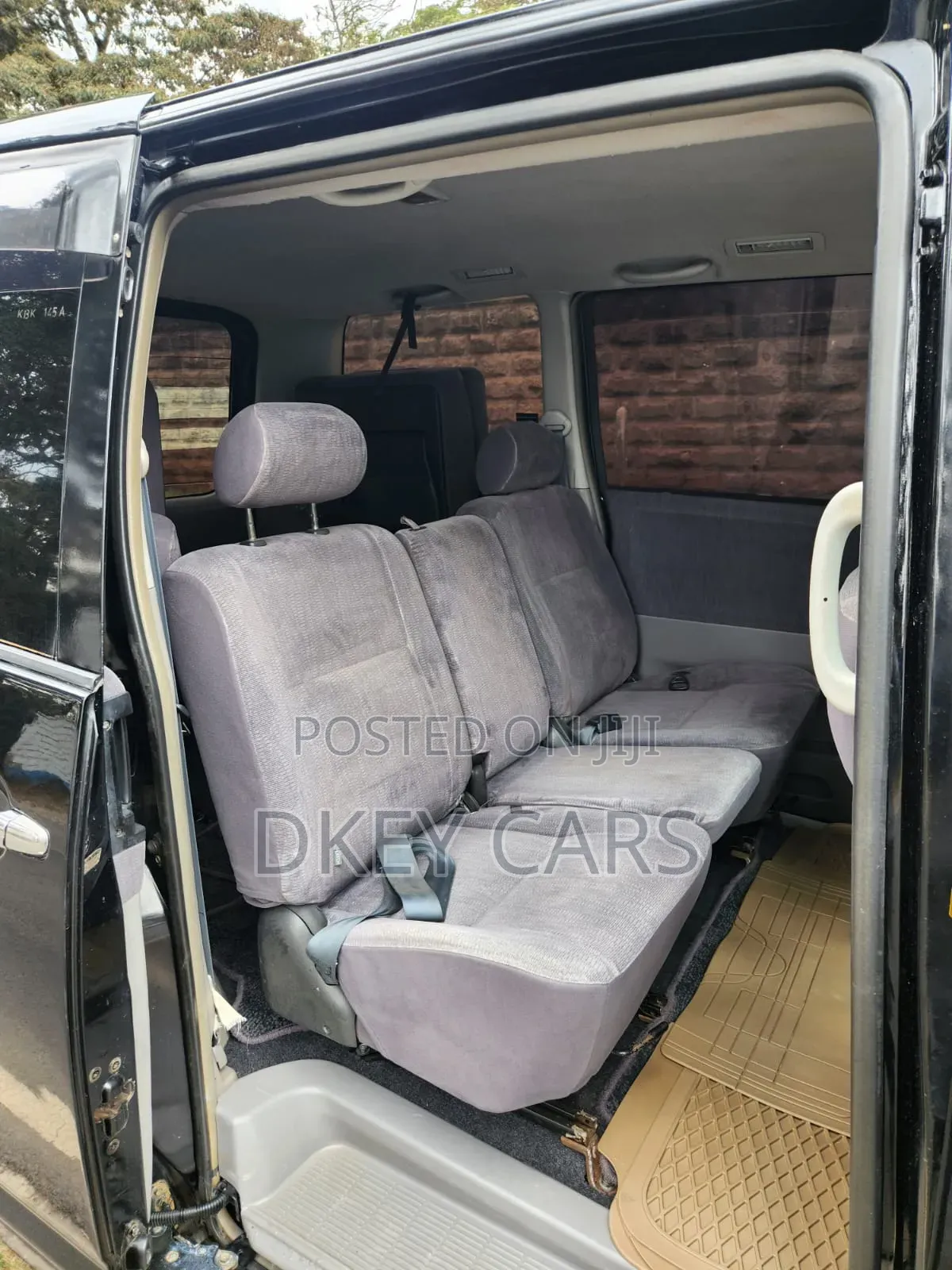 Toyota Noah 2002 Black