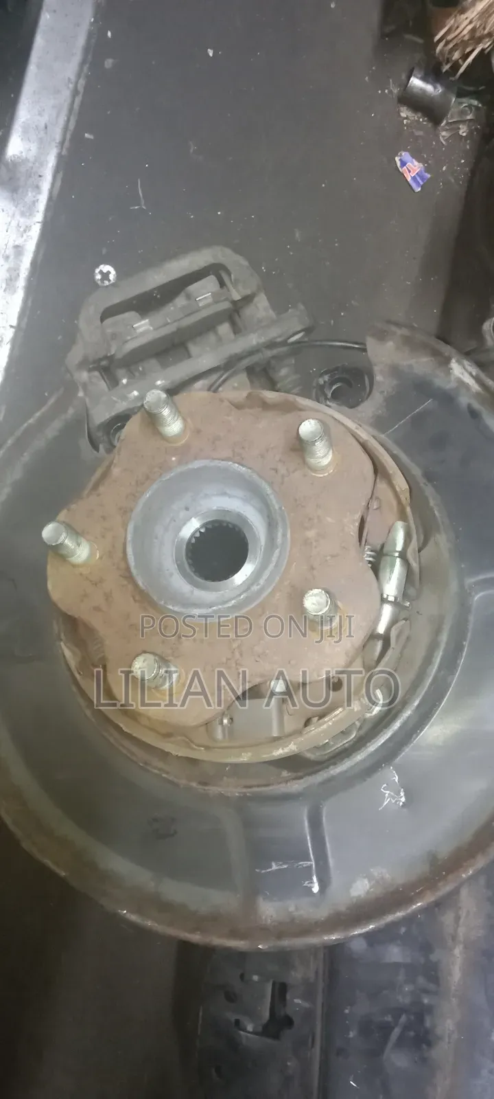 Extrail NT31 Rear Wheel Hub