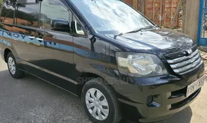 Toyota Noah 2.0 FWD (8 Seater) 2004 Black