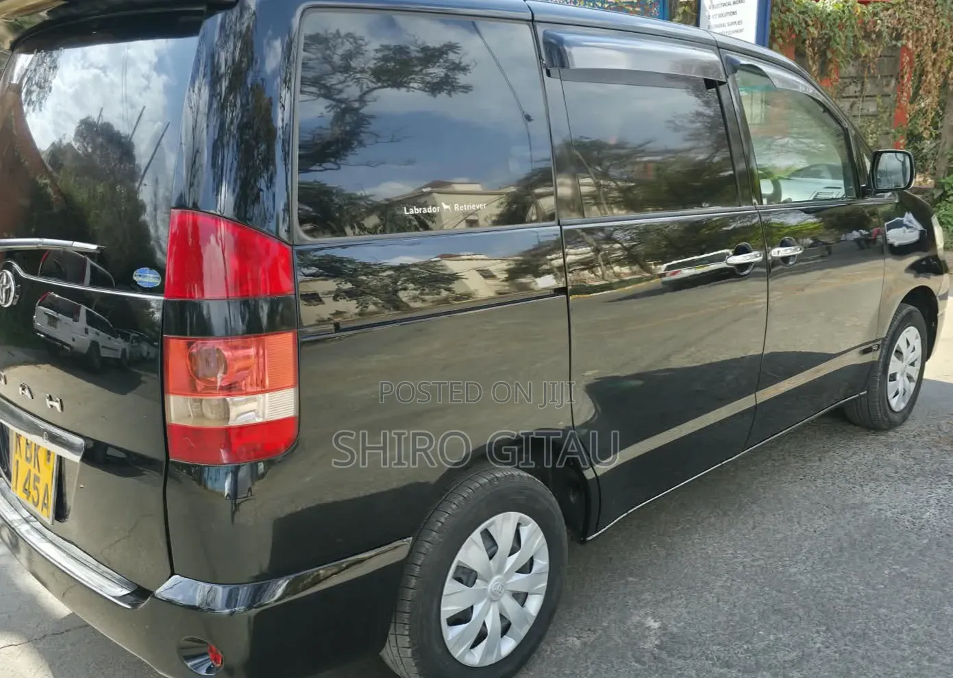 Toyota Noah 2.0 FWD (8 Seater) 2004 Black