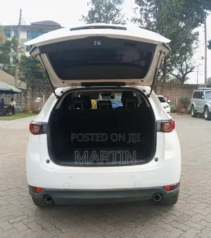 Mazda CX-5 2018 White
