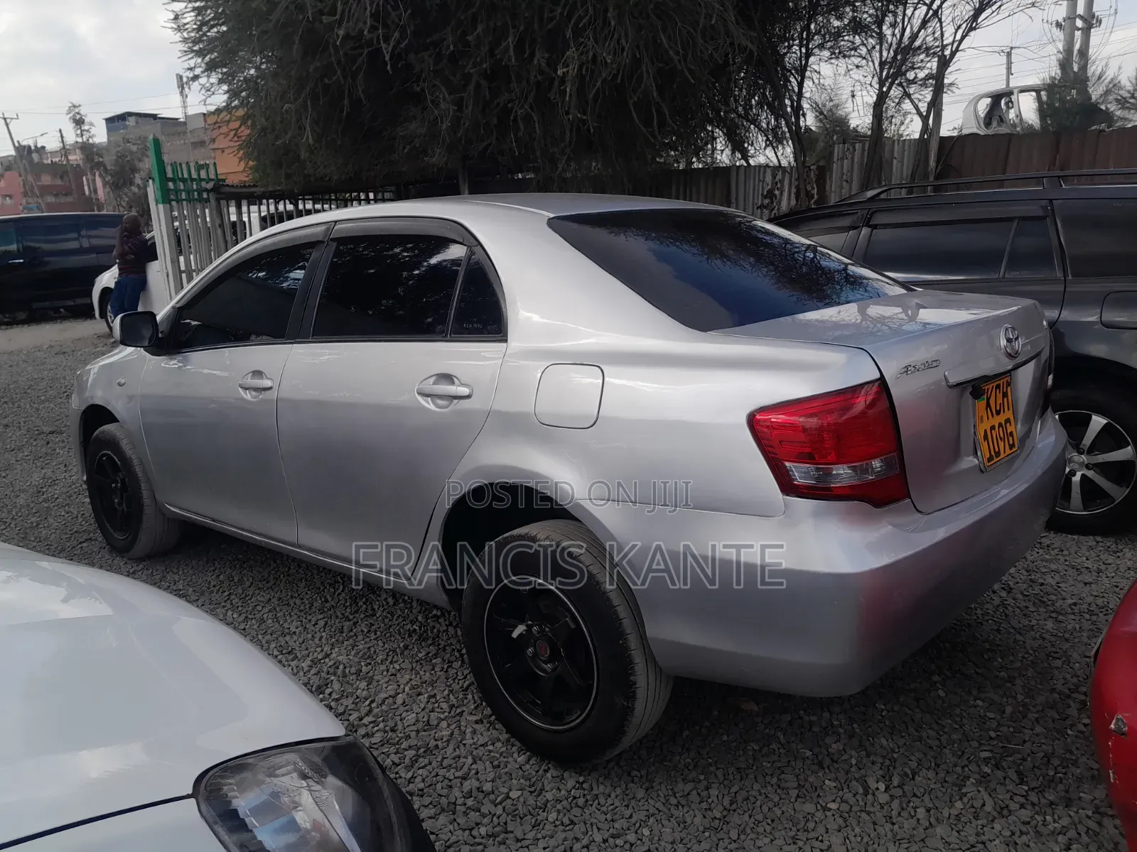 Toyota Axio 2010 Silver