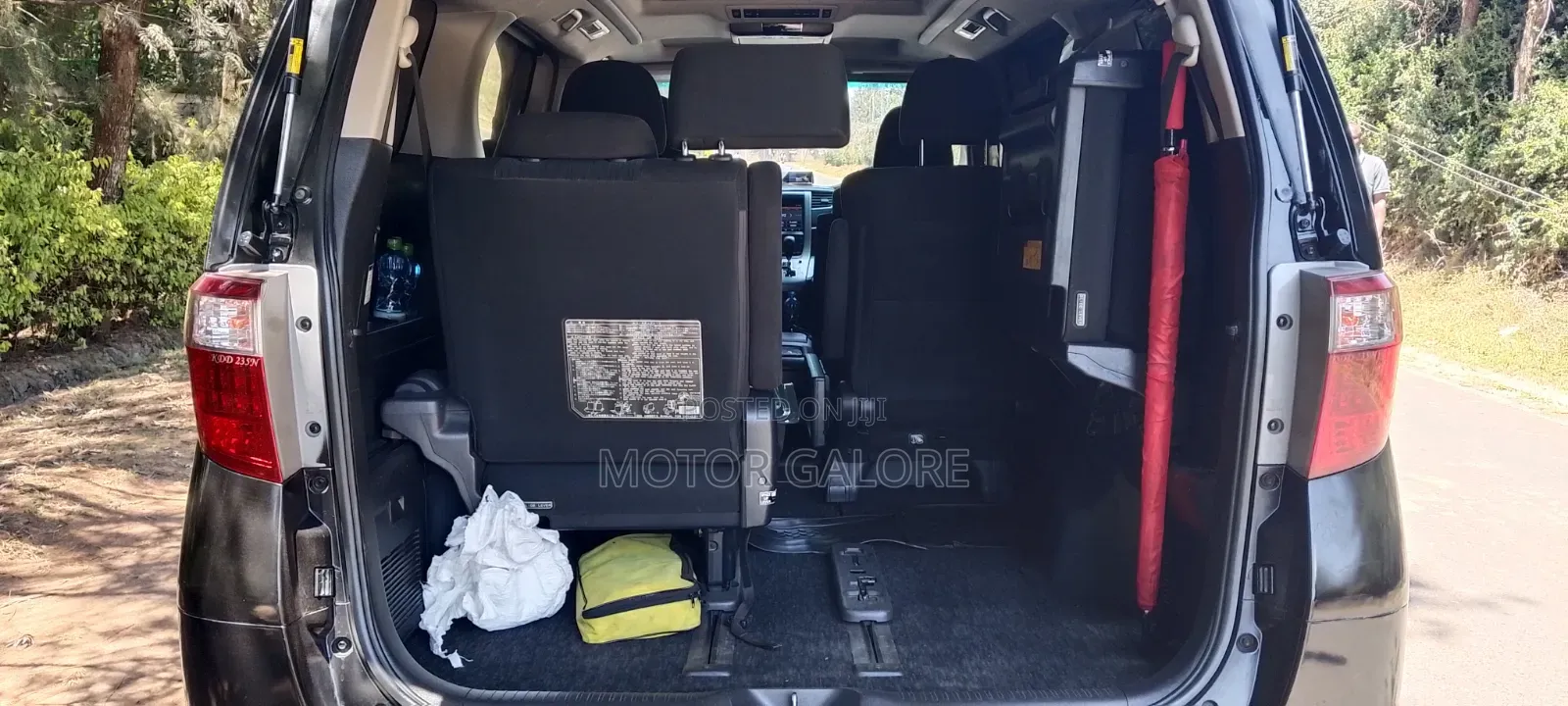 Toyota Alphard 2.4 Petrol FWD 2014 Black