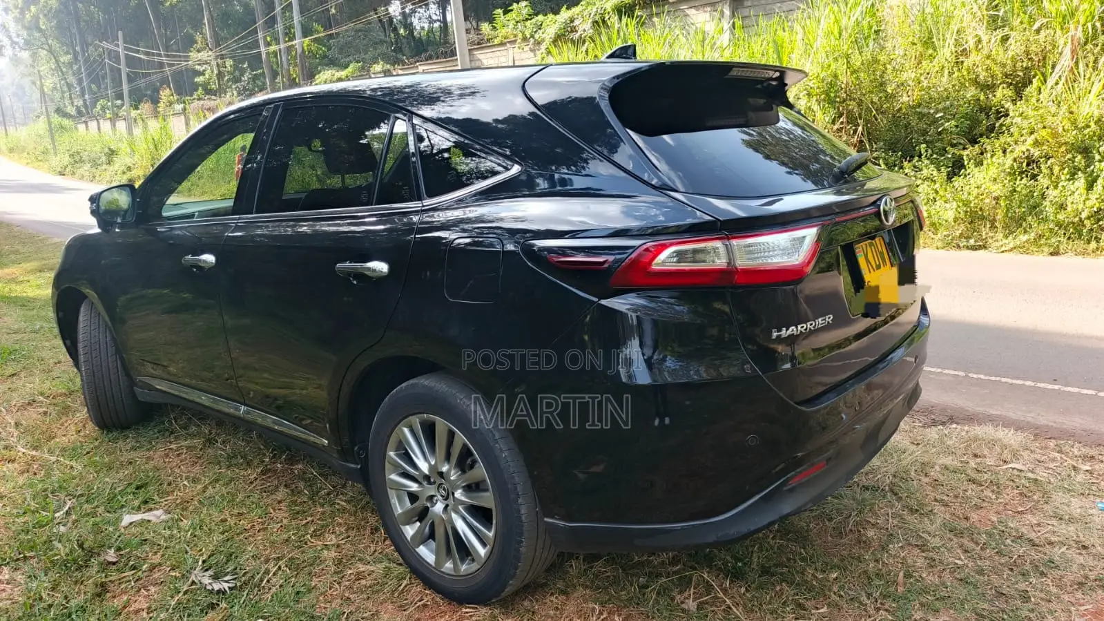 Toyota Harrier 2.0 2018 Black