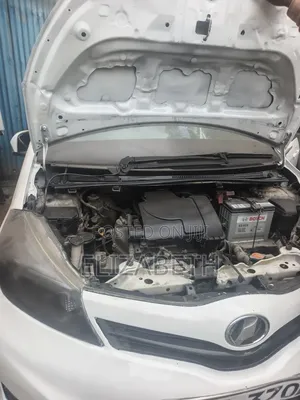 Toyota Vitz 2013 White