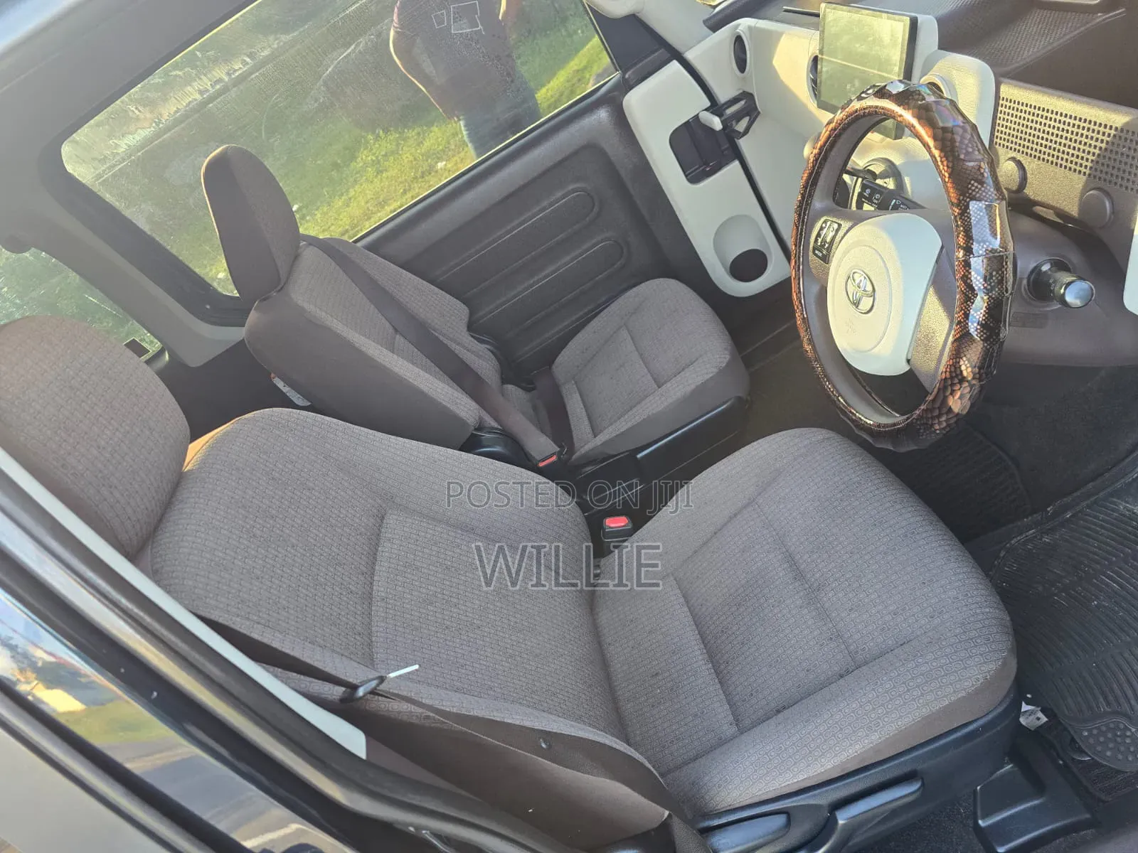 Toyota Spade 2018 Black