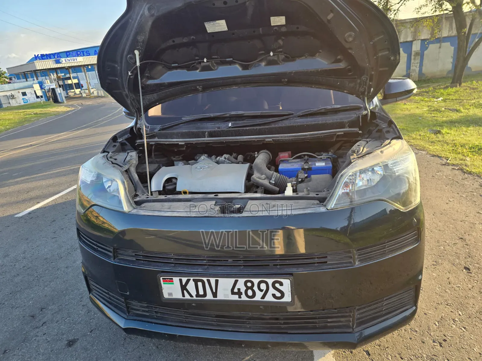 Toyota Spade 2018 Black