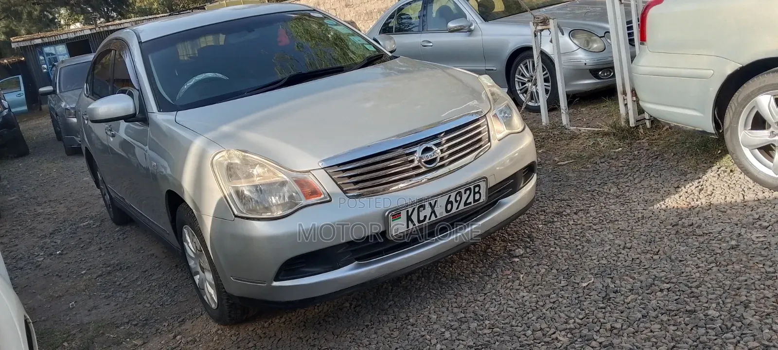 Nissan Bluebird 2012 Silver