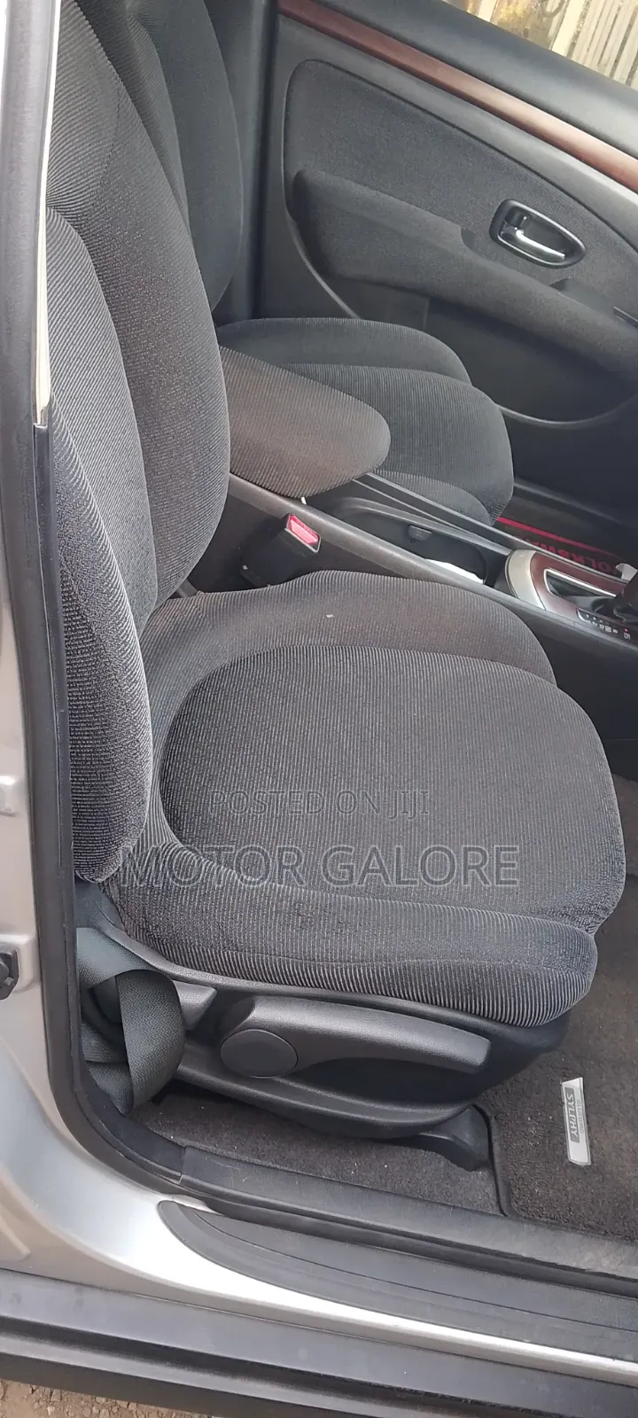 Nissan Bluebird 2012 Silver