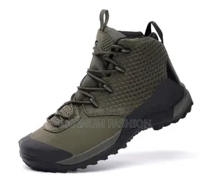 Undearmour Boots