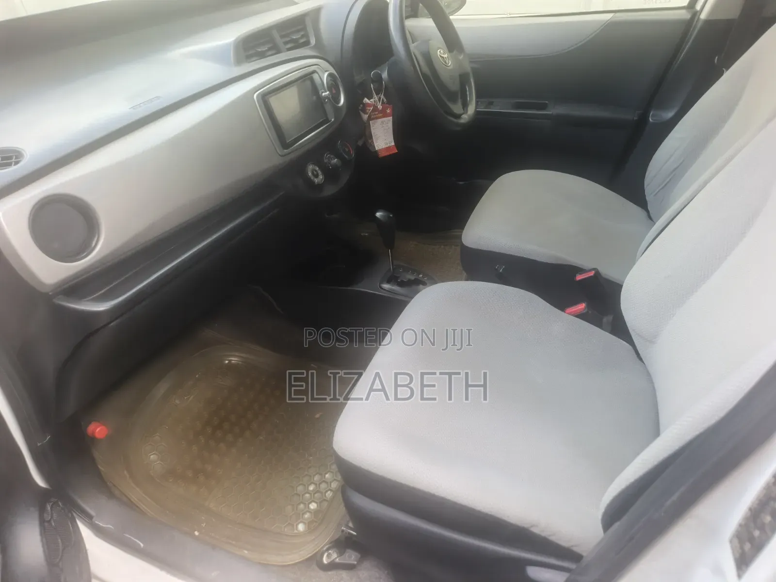 Toyota Vitz 2013 White