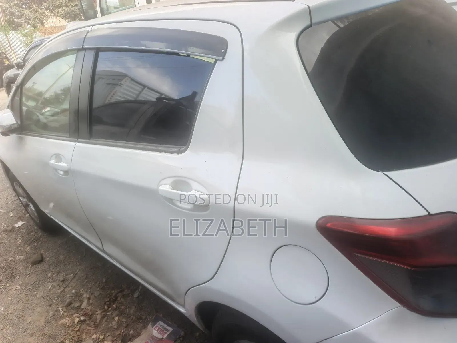 Toyota Vitz 2013 White
