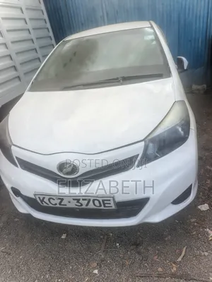 Toyota Vitz 2013 White