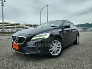 Volvo V40 2019 Black