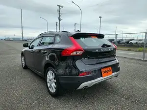 Volvo V40 2019 Black