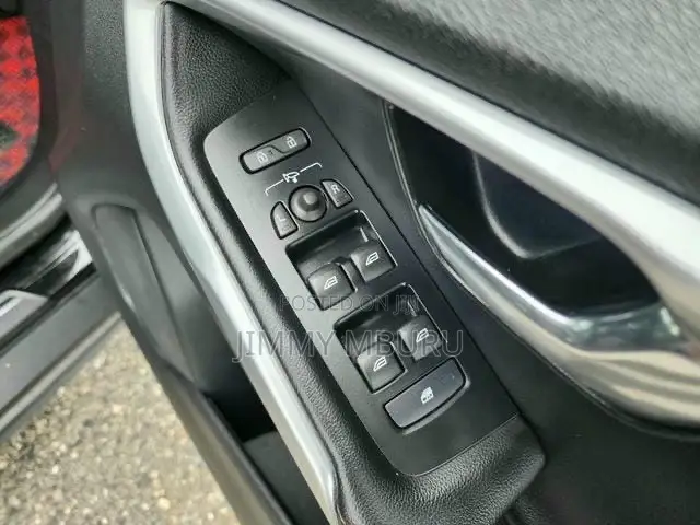 Volvo V40 2019 Black