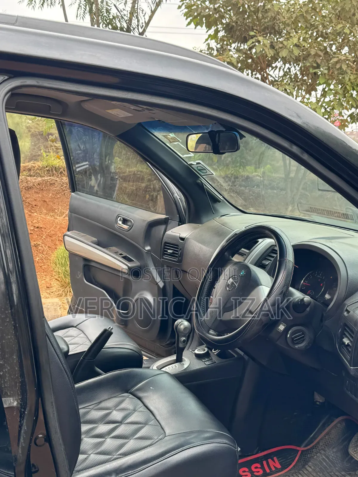 Nissan X-Trail 2012 Black