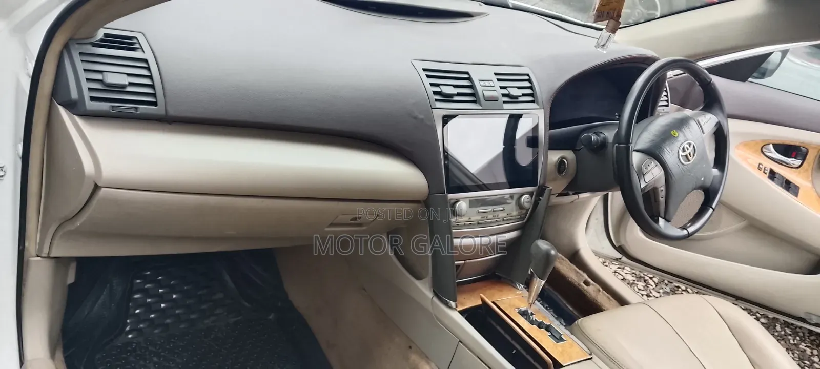 Toyota Camry 2.4 XLi Automatic 2006 White