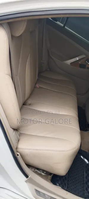 Toyota Camry 2.4 XLi Automatic 2006 White