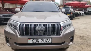 Toyota Land Cruiser Prado 2.8 2017 Brown