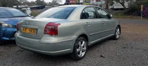 Toyota Avensis Verso Automatic 2004 Silver