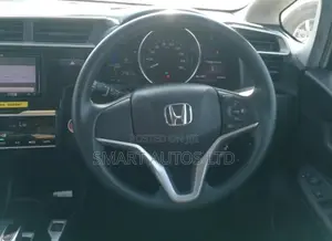 Honda Fit 2018 Pearl