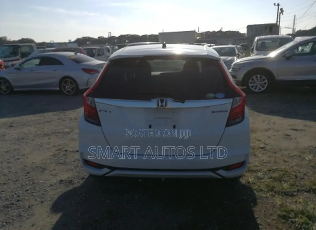 Honda Fit 2018 Pearl
