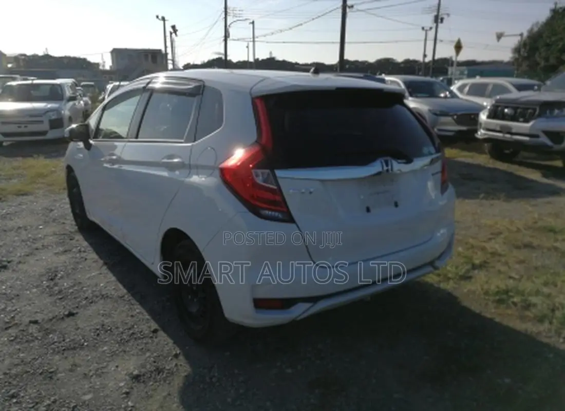 Honda Fit 2018 Pearl