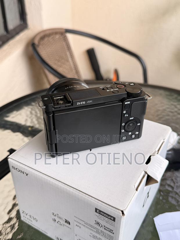 Sony ZV E10 Camera - thumbnail 6