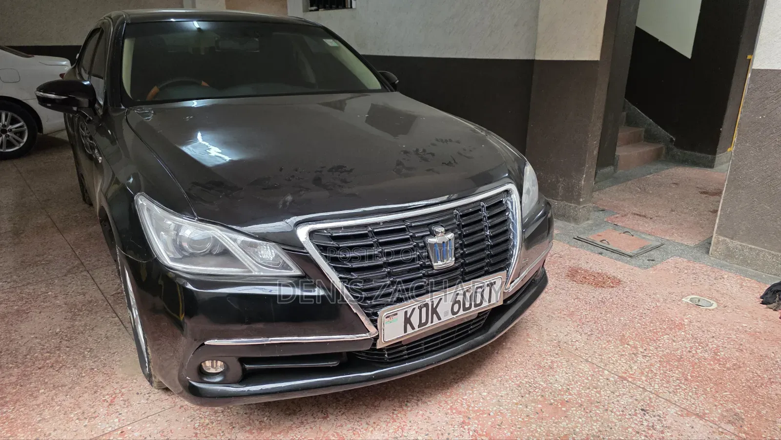 Toyota Crown 2015 Black