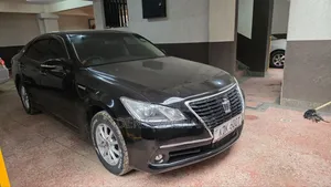 Toyota Crown 2015 Black