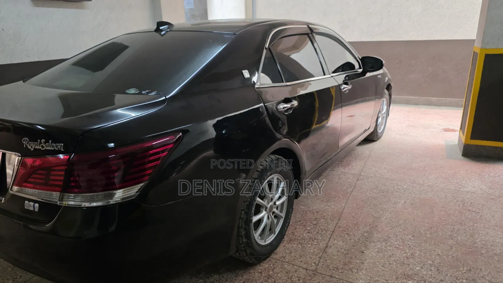 Toyota Crown 2015 Black