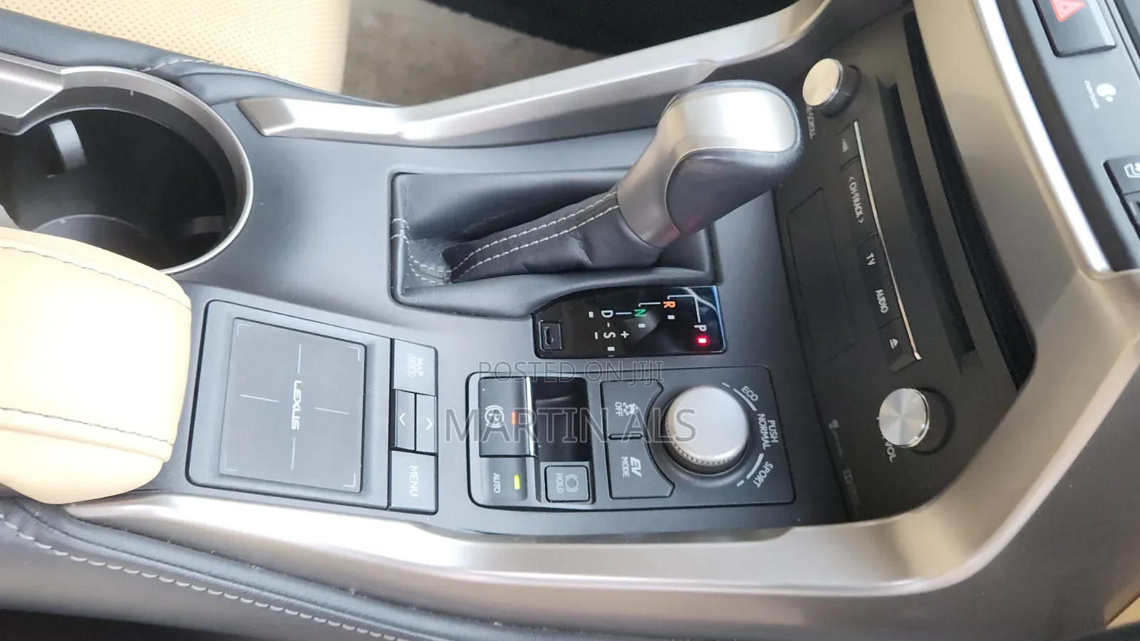 Lexus NX 300h AWD 2015 White
