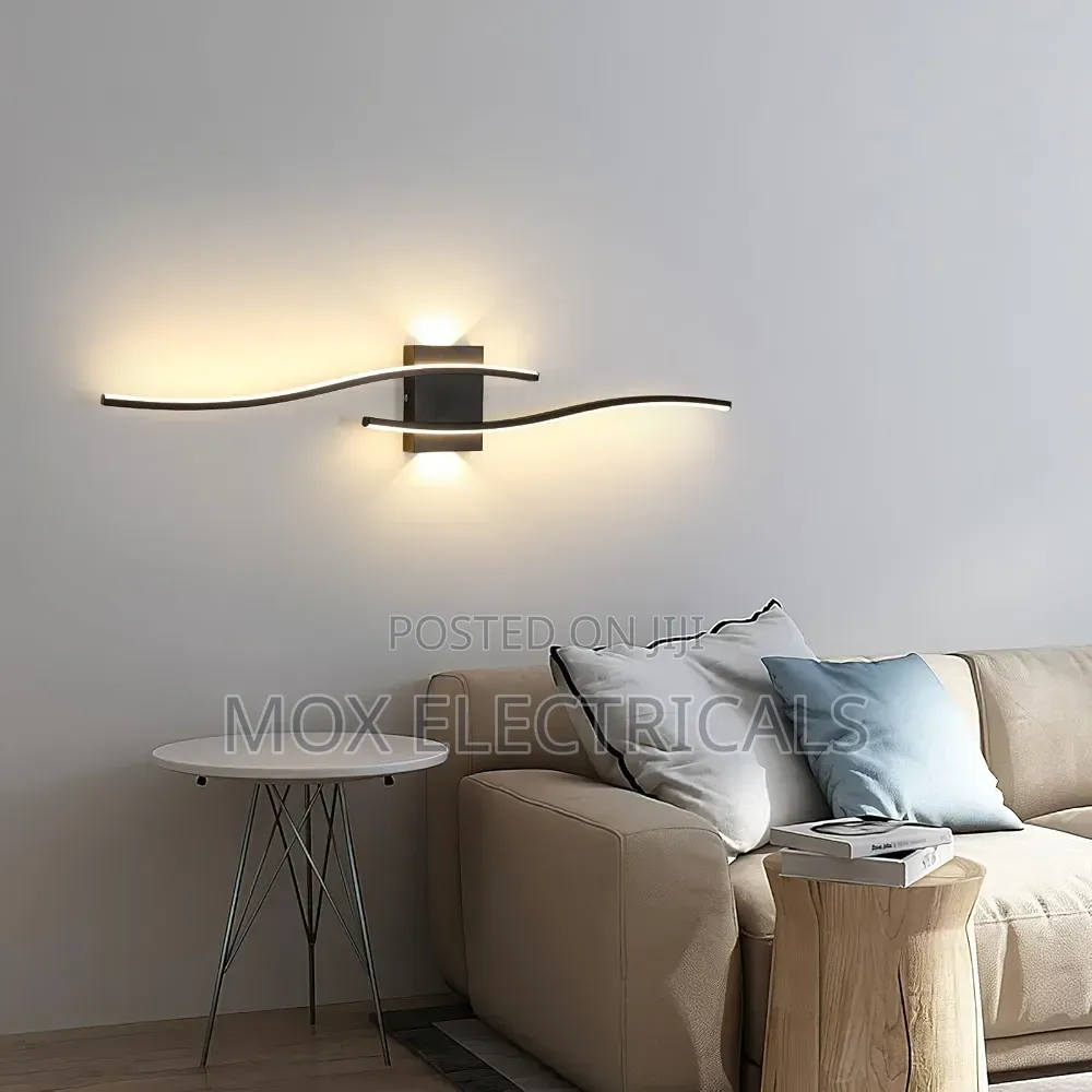 Curve Indoor LED Wall Light
