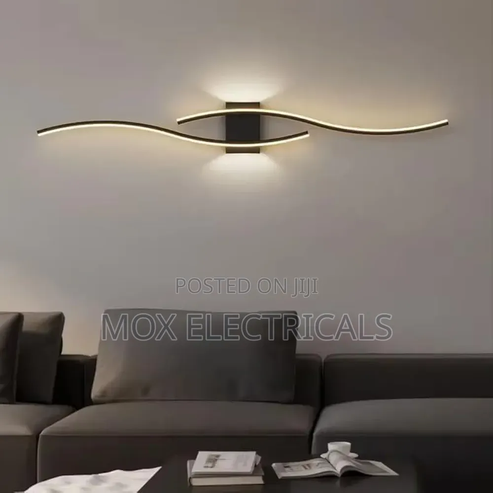 Curve Indoor LED Wall Light