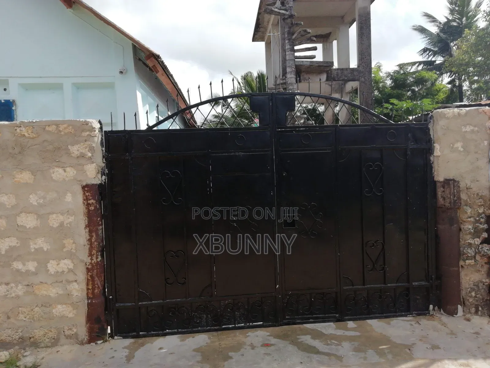2bdrm Bungalow in Kiembeni for sale