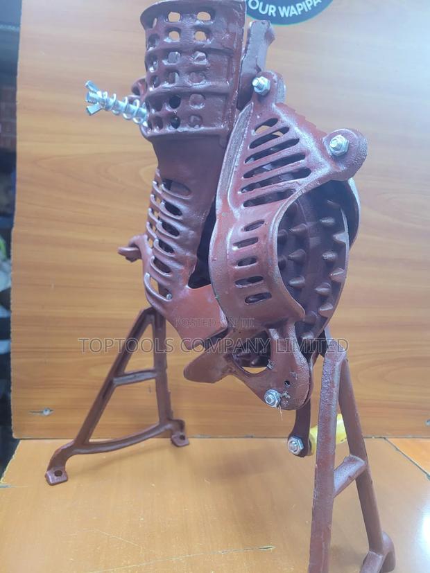 Manual Maize Sheller - main view
