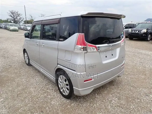 Mitsubishi Delica 2018 Silver
