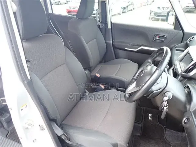 Mitsubishi Delica 2018 Silver