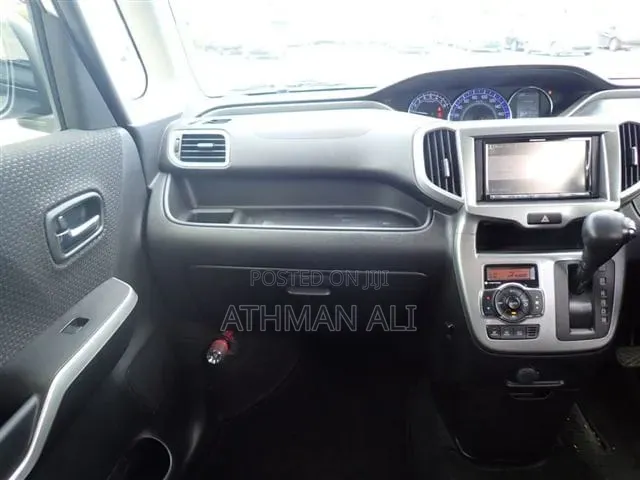Mitsubishi Delica 2018 Silver
