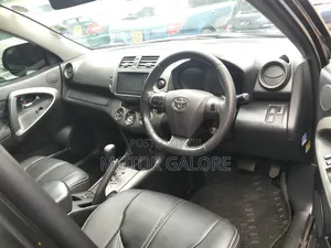 Toyota Vanguard 2012 Black